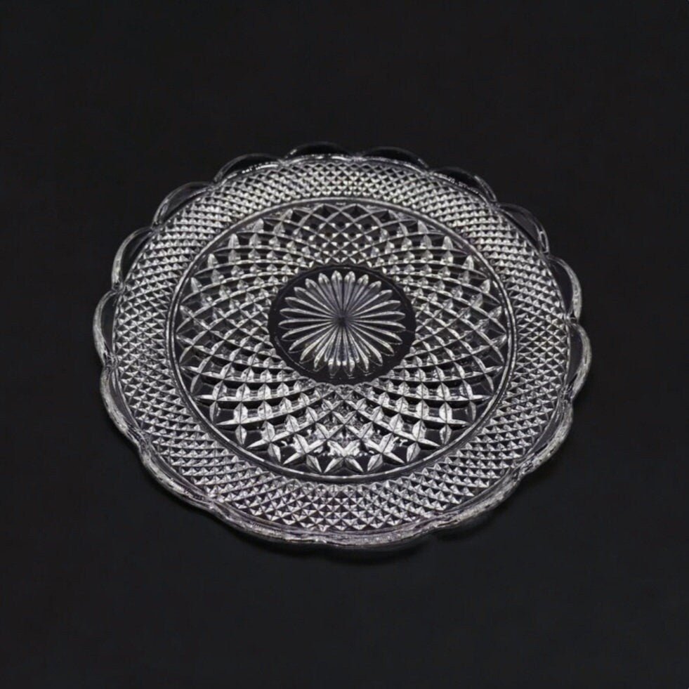 Anchor Hocking Wexford Torte Diamond Cut Clear Glass Cake/Sandwich/Plate/Tray Serving Platter w/Sunburst Pattern and Cupped Scalloped Edge - Timeless Treasures Emporium1