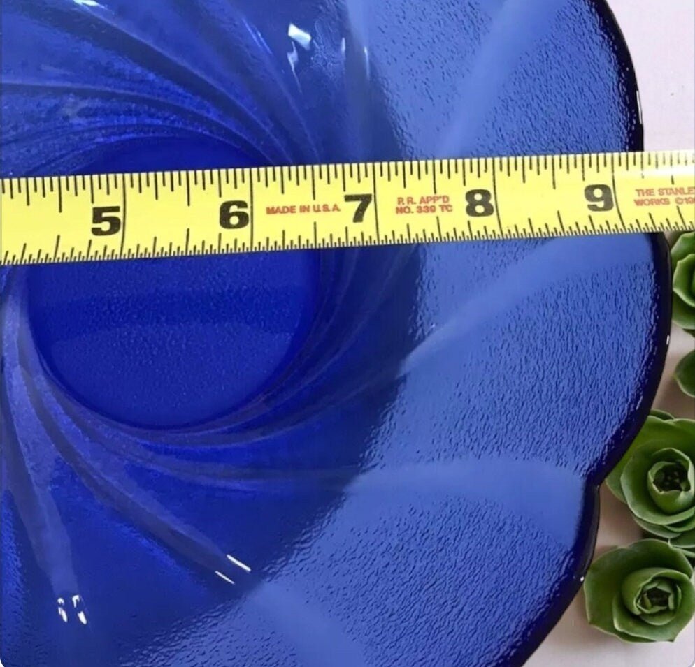Arcoroc Cobalt Swirl Bowl Console or Centerpiece Scalloped Edge Textured Glass - Timeless Treasures Emporium1