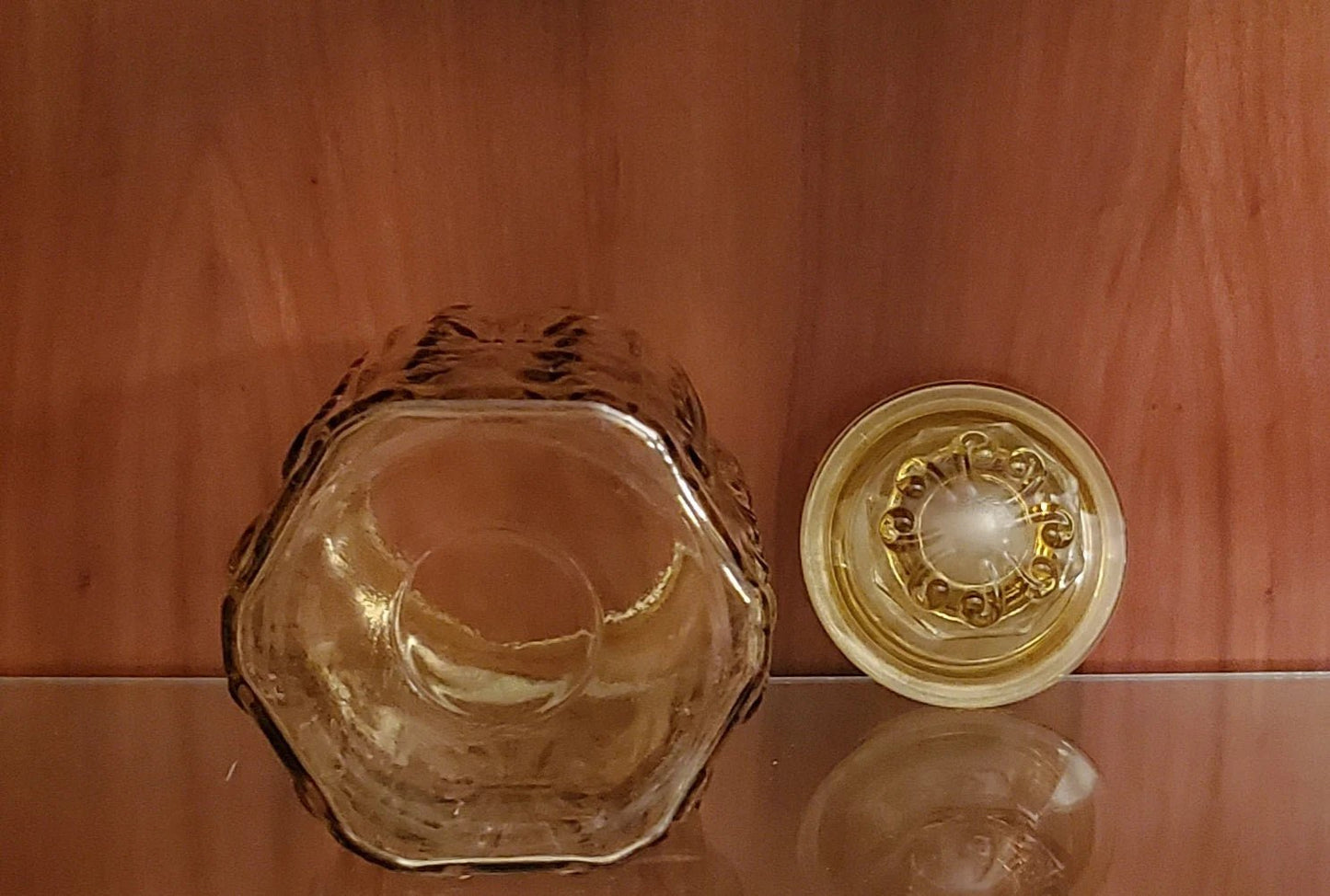 Beautiful L.E. Smith Atterbury Amber Depression Scroll Glass Retro Kitchen Canister Canister - Timeless Treasures Emporium1