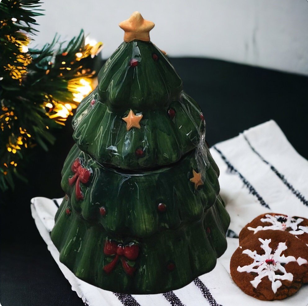 Collectible Green Christmas Tree Themed Ceramic Cookie Jar ~ 11.5" - Timeless Treasures Emporium1