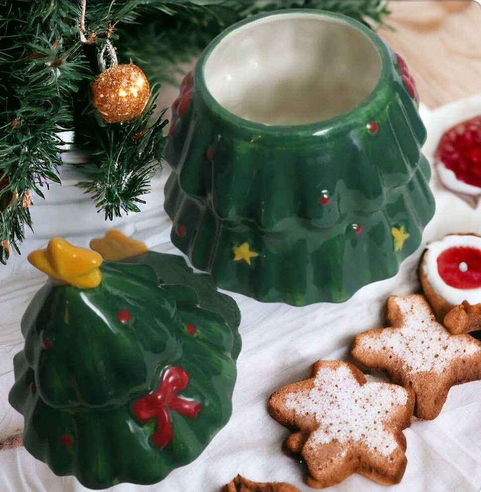 Collectible Green Christmas Tree Themed Ceramic Cookie Jar ~ 11.5" - Timeless Treasures Emporium1