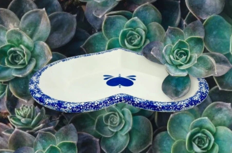 Cookin' The American Way Blue Sponge Country Heart Shaped Glazed Ceramic Stoneware Baking Dish Unbranded, Excellent Used Condition ~ 12.5" - Timeless Treasures Emporium1