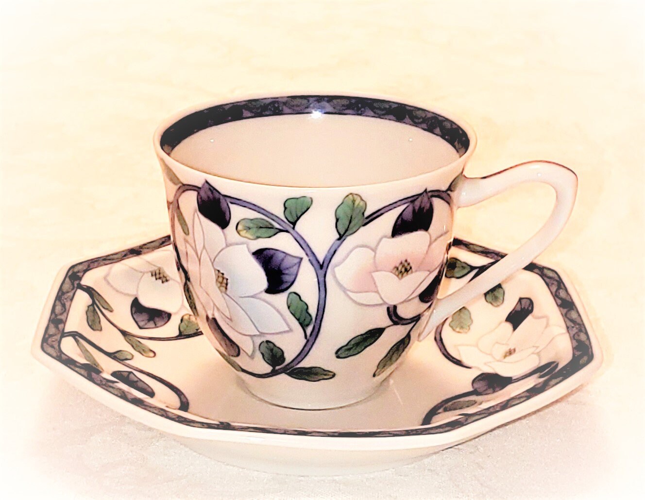 Porcelain Cup & Saucer Set of Four (4) by Maebata: RARE