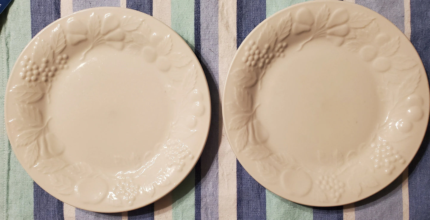 Two (2) Gibson Homes White Embossed FRUIT Rim Dinner Plate (Pre-owned) ~ 10 5/8" - Timeless Treasures Emporium1