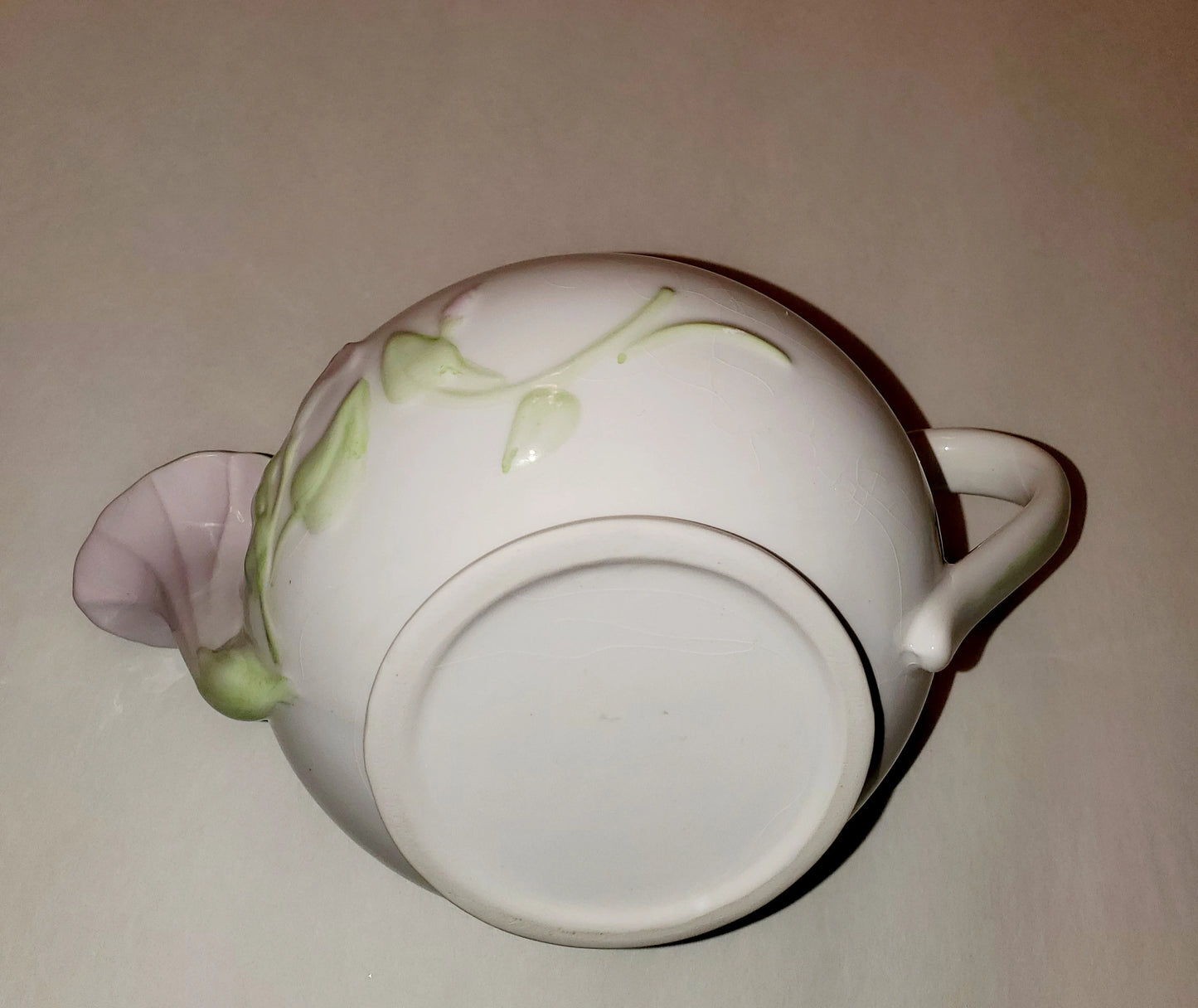 Vintage Embossed Ceramic Teleflora Gift Lidded Floral Teapot White with Pink Morning Glory Flower Spout