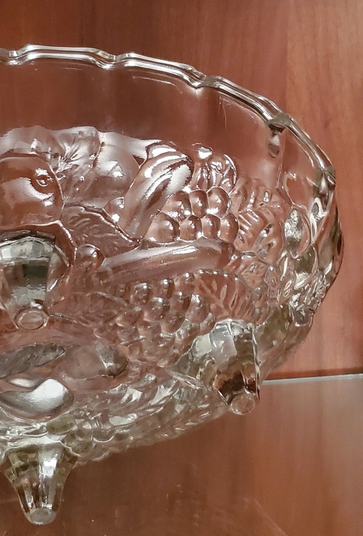 Vintage Indiana Glass Clear Oval Footed Centerpiece Harvest Grape Fruit Bowl - Timeless Treasures Emporium1