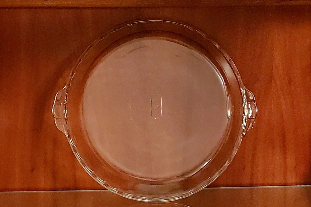 Vintage Pyrex/Corningware #229 Clear Glass Deep Dish 9.5"D Scalloped Fluted Pie Plate - Timeless Treasures Emporium1