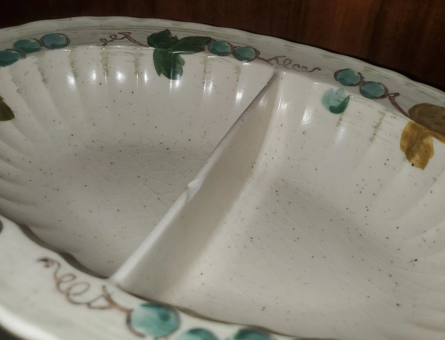 Vernonware Metlox Vineyard 11" Oval Divided Fruit/Vegetable Bowl