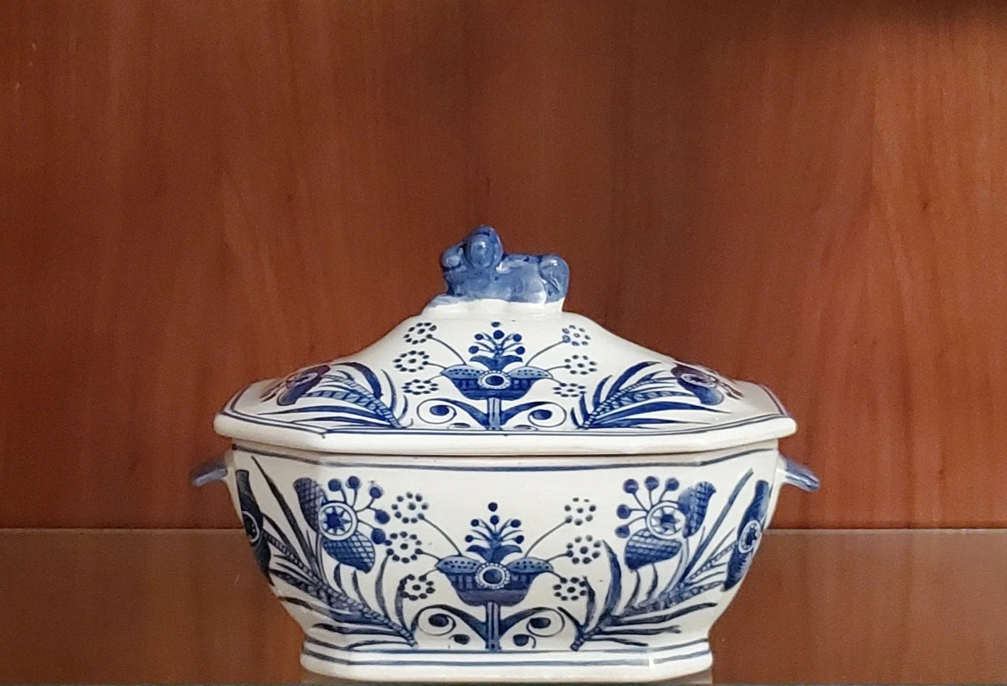 Vintage Lion Finial Covered Blue and White Porcelain Kitchen Display collectible Lidded Casserole Dish