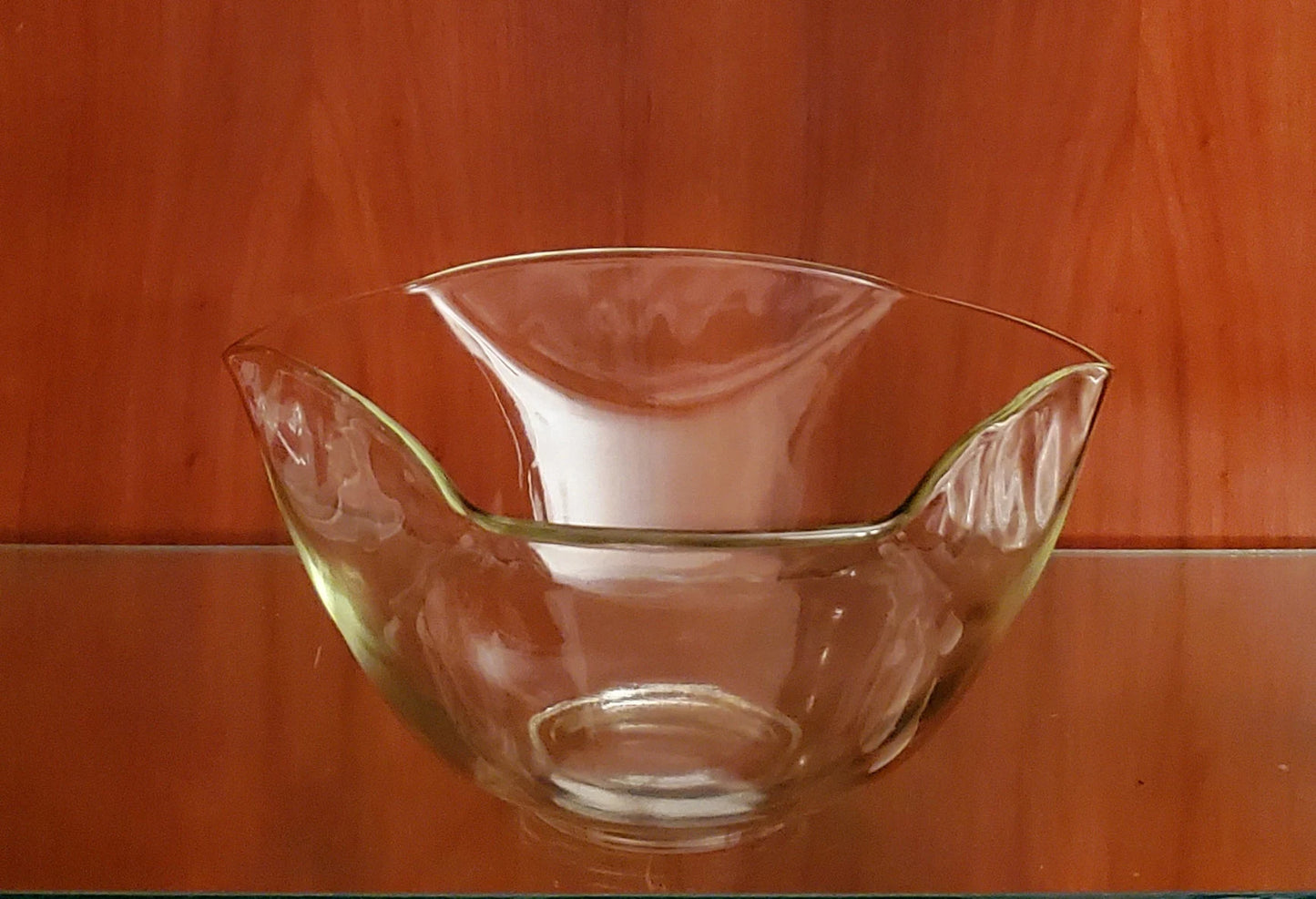 Vintage Clear Glass Scalloped/Flared Triangular Shaped Anchor Hocking Wavy Rim Serving Bowl ~ 10 1/4"