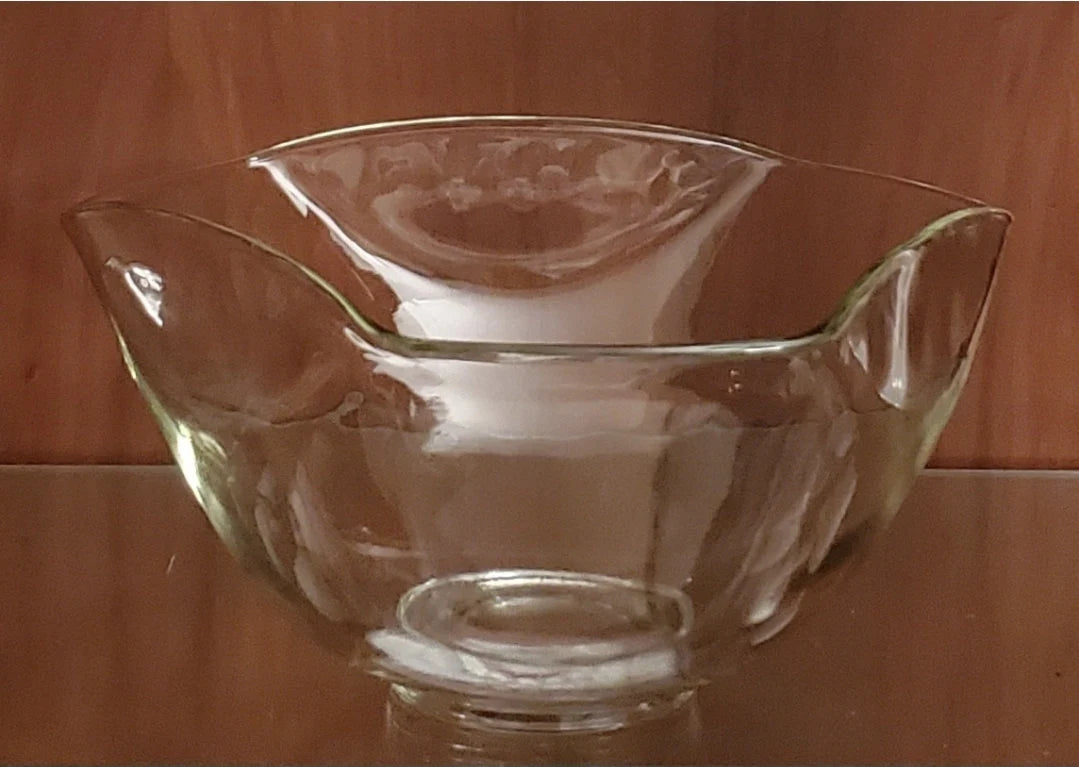 Vintage Clear Glass Scalloped/Flared Triangular Shaped Anchor Hocking Wavy Rim Serving Bowl ~ 10 1/4"