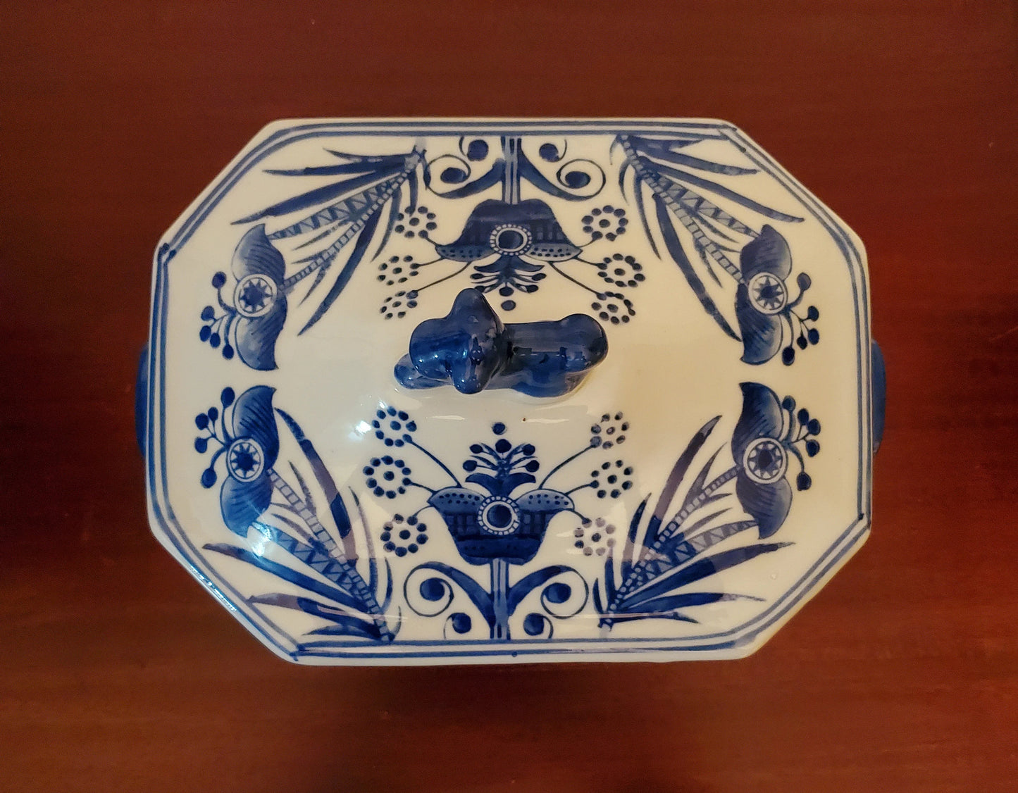 Vintage Lion Finial Covered Blue and White Porcelain Kitchen Display collectible Lidded Casserole Dish