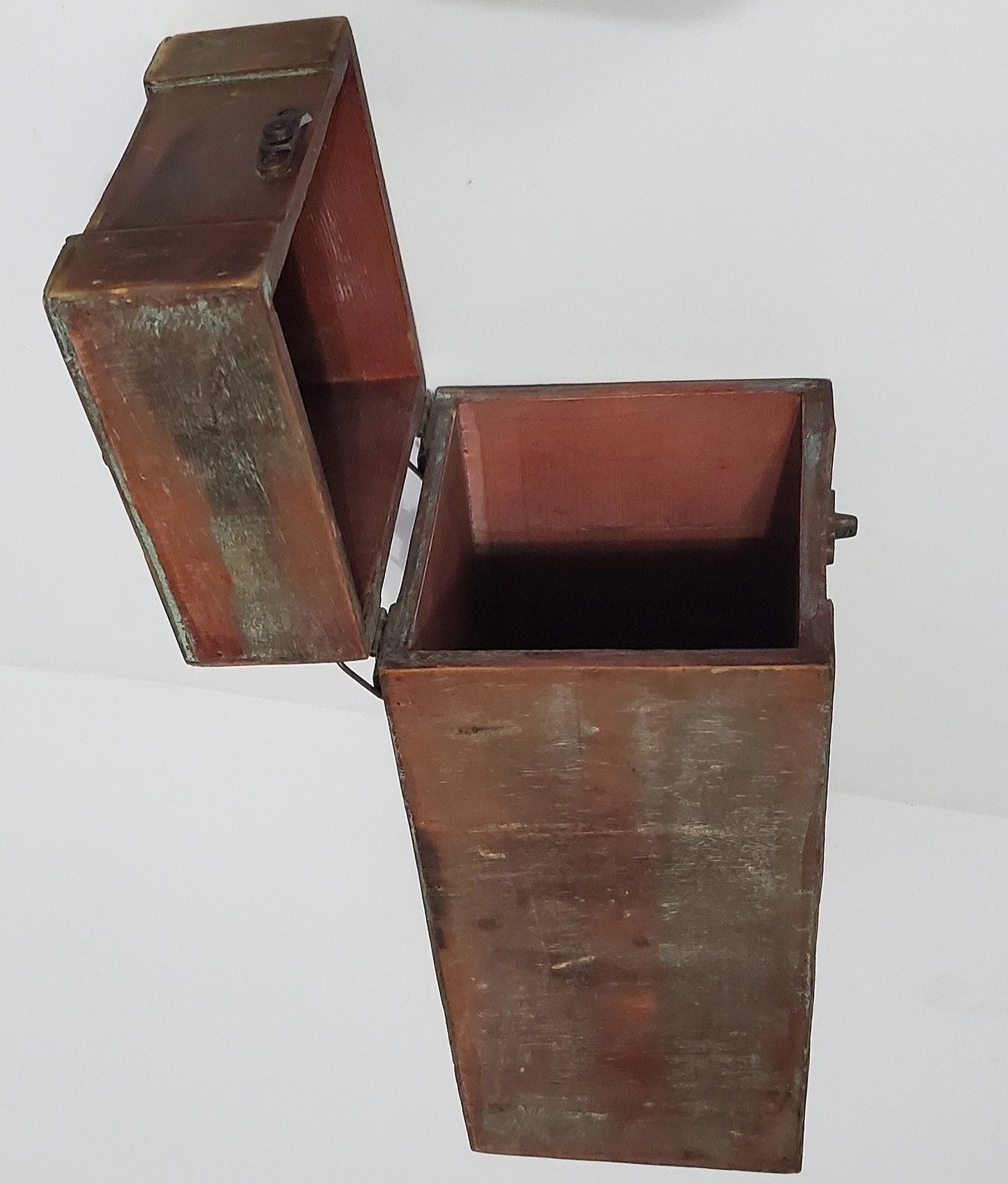 Decorative Distressed/Rustic Old World Wooden Lighthouse Treasure Chest Wine Box - Timeless Treasures Emporium1