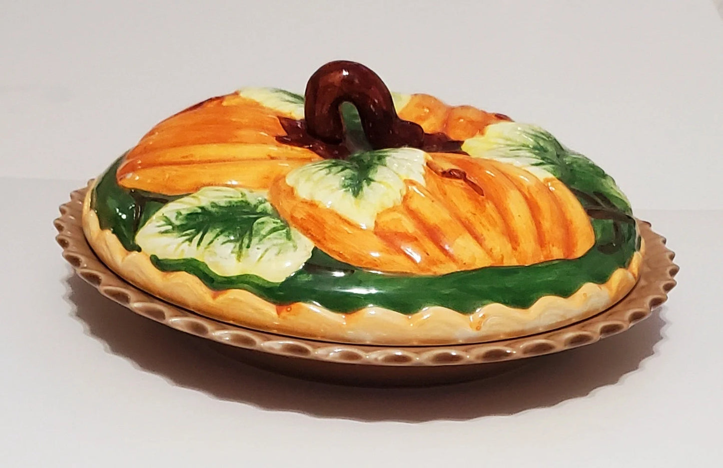 Vintage Ceramic Covered Chadwick Pumpkin Pie Plate/Keeper Serving Dish With Lid - Timeless Treasures Emporium1