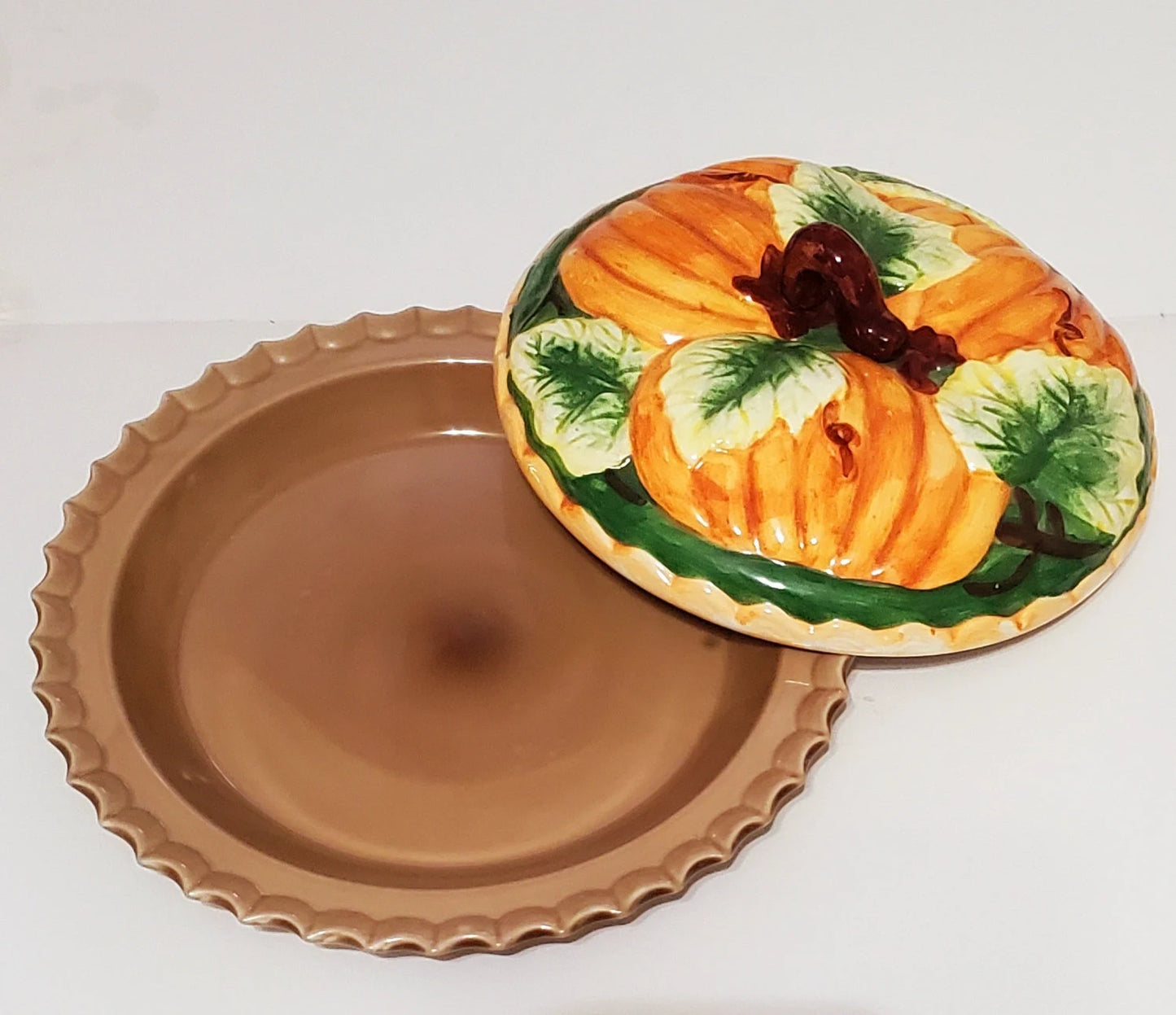 Vintage Ceramic Covered Chadwick Pumpkin Pie Plate/Keeper Serving Dish With Lid - Timeless Treasures Emporium1