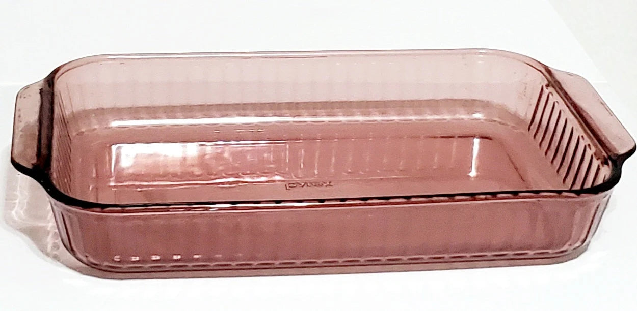 Vintage Pyrex Amethyst / Cranberry 3 Quart Baking Pan Dish 3 QT 233-S Rectangle 13 x 9 x 2 Made In USA - Timeless Treasures Emporium1