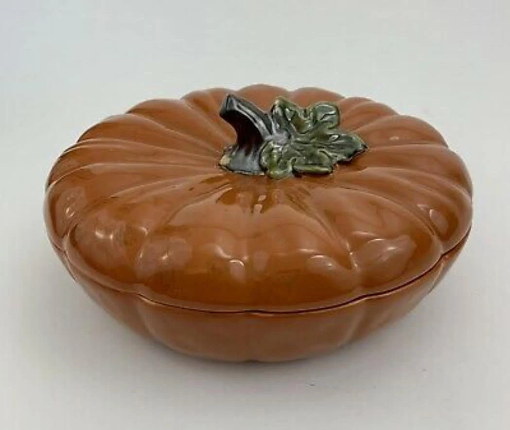Vintage JCPenny Home Ceramic Pumpkin 10" Plate/Keeper Serving Baking Pan/Dish with Lid/Cover - Timeless Treasures Emporium1