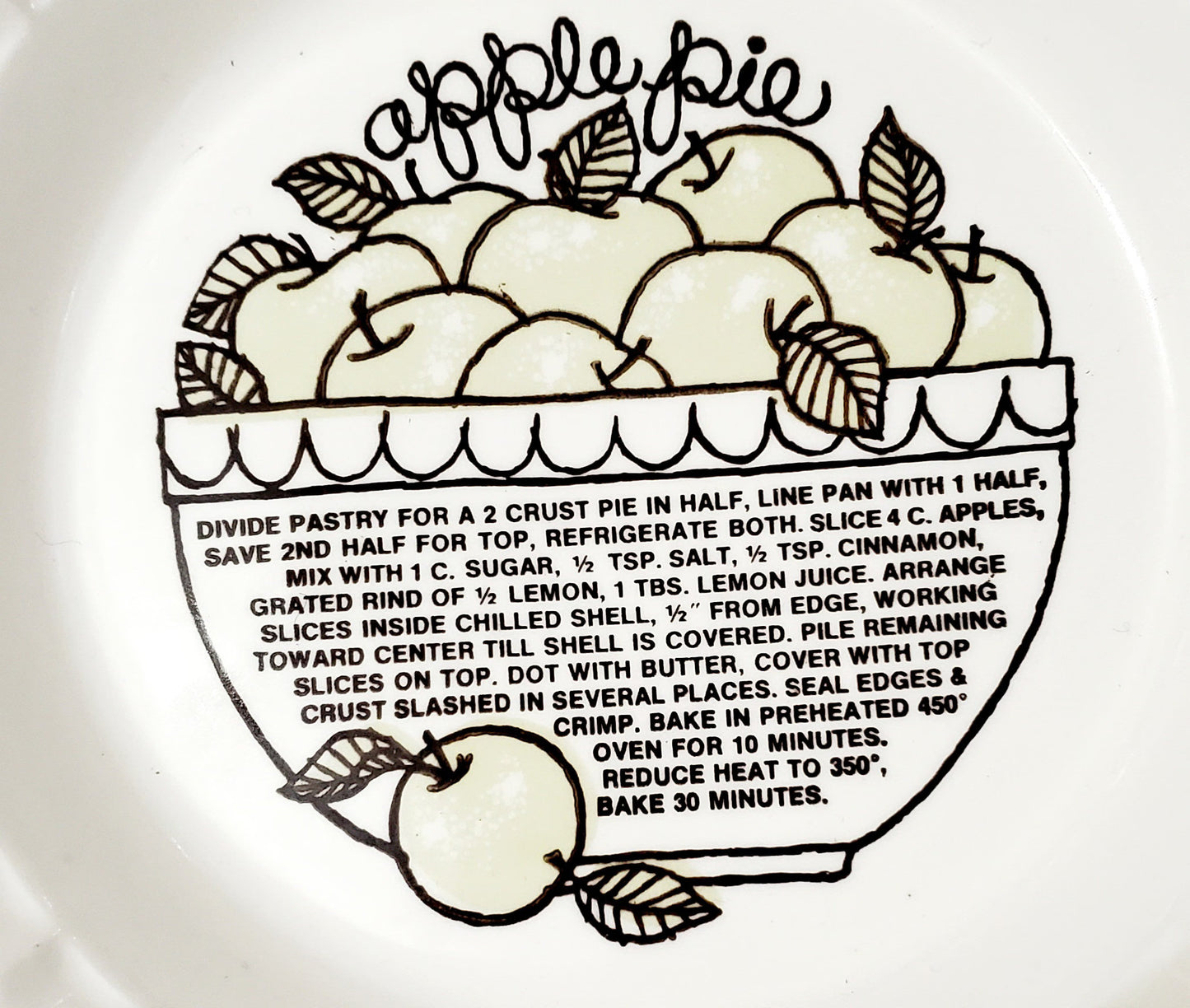 Vintage Royal China Jeannette Deep Dish Apple Pie Plate - Timeless Treasures Emporium1