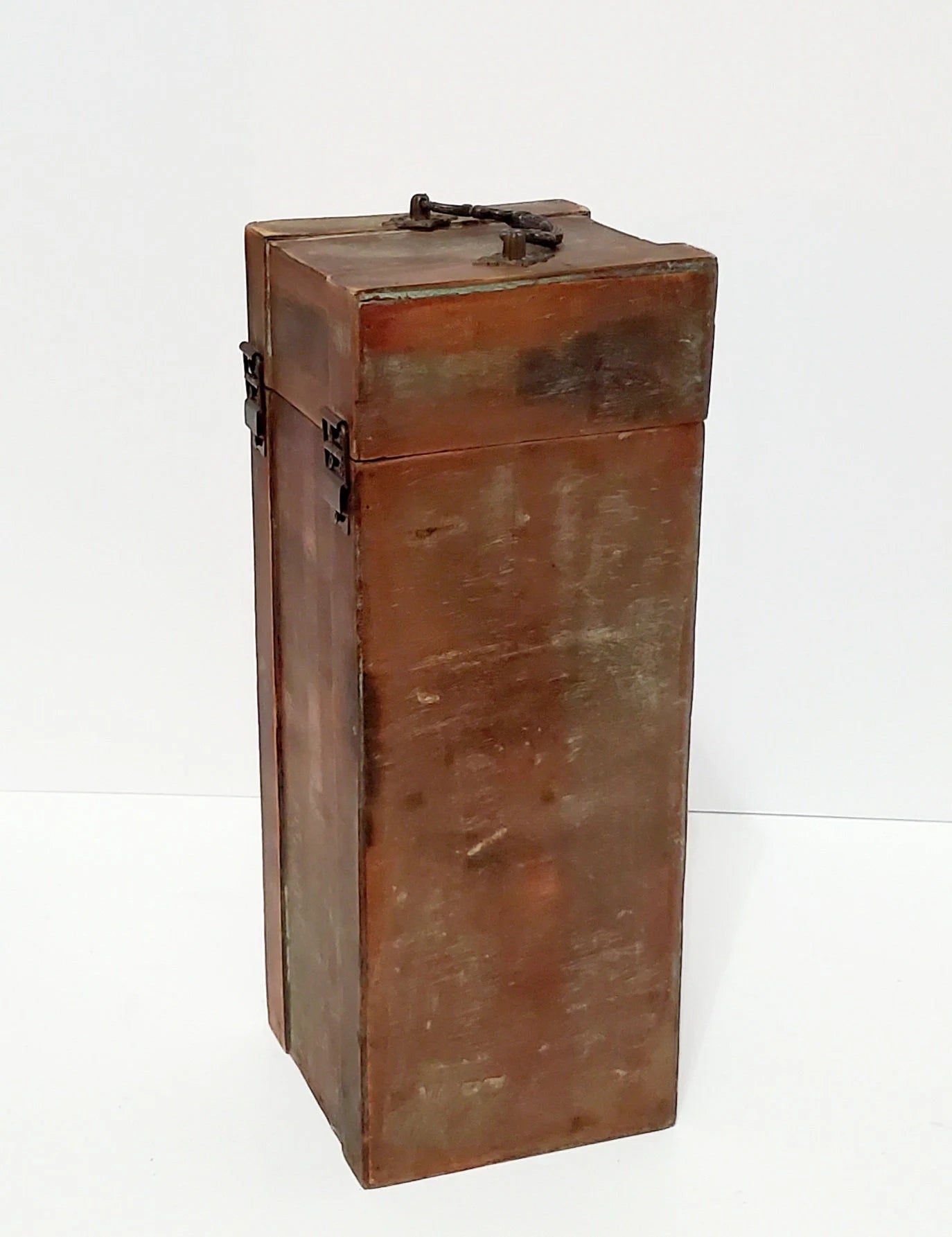 Decorative Distressed/Rustic Old World Wooden Lighthouse Treasure Chest Wine Box - Timeless Treasures Emporium1