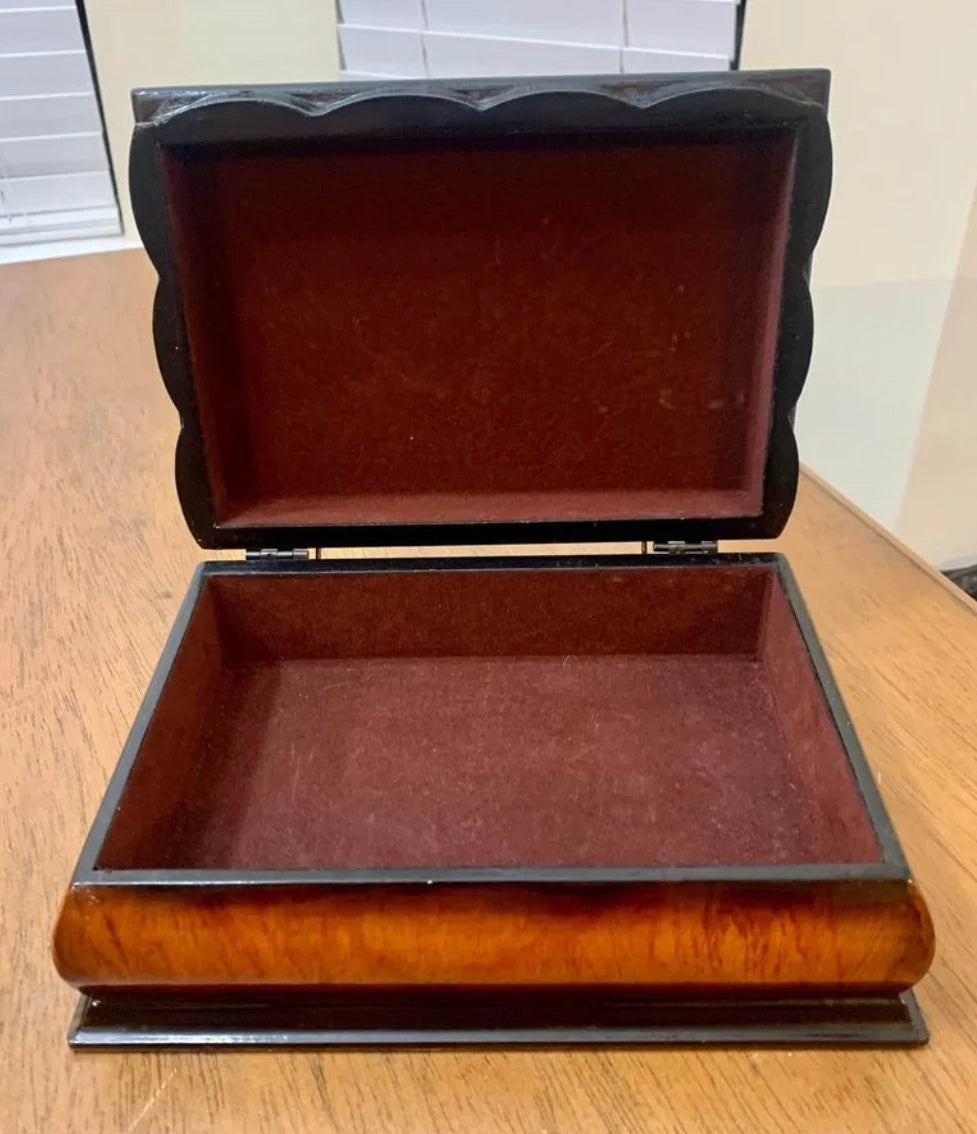 Vintage Lacquered Two-Toned Velvet-Lined Wooden Keepsake Box ~ 9" - Timeless Treasures Emporium1