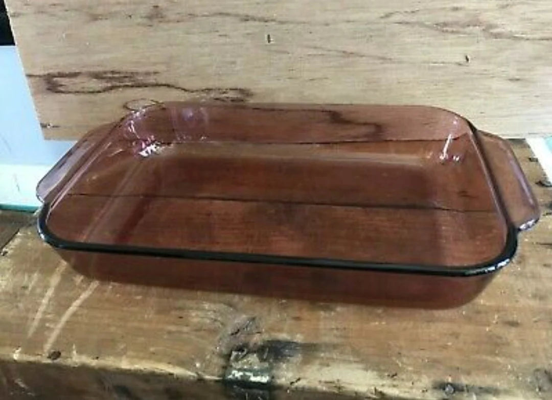 Pyrex Cranberry Glass 233-R Rectangular CASSEROLE/BAKING Dish (Lasagna / Cake Pan); Cranberry, 3Qt, 13"x9"x2" Made In USA