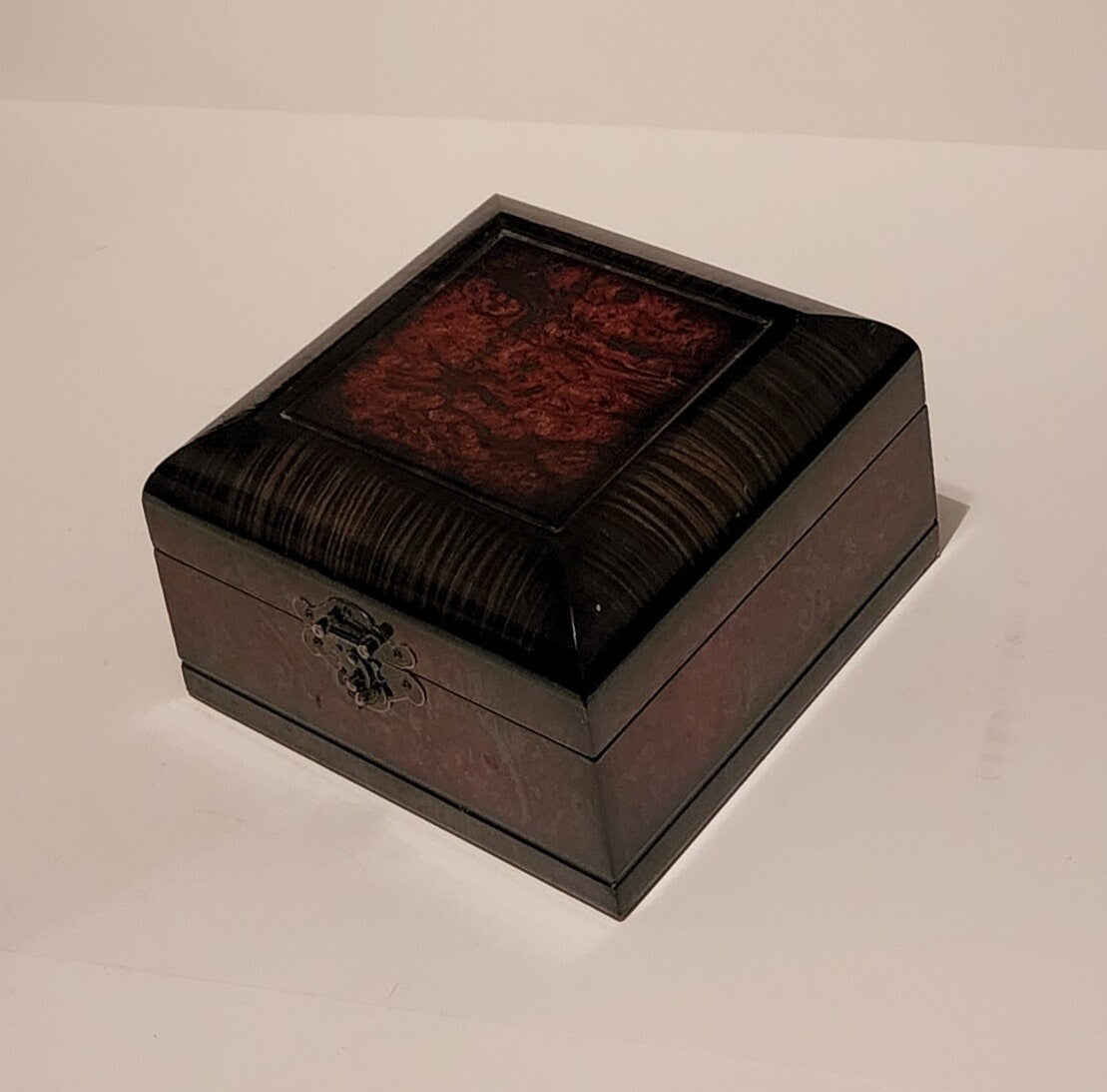 Vintage Lacquered Two-Toned Velvet-Lined Wooden Keepsake Box ~ 9"
