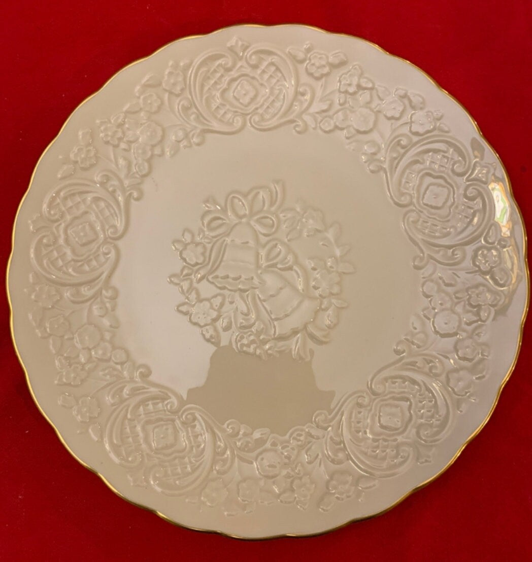 Lenox China Wedding Promises Marriage Embossed Round Cream Plate/Platter 12.5"D w/Gold Trim - Timeless Treasures Emporium1
