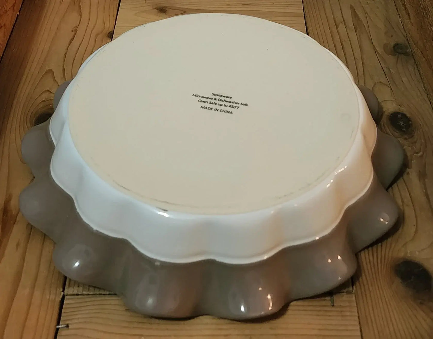 The Lakeside Collection Stoneware Gray Baking Dish/Plate for Pastries / Pies / Brunch & Tarts Pan with Ruffled/Scalloped Edge ~ 10.5"