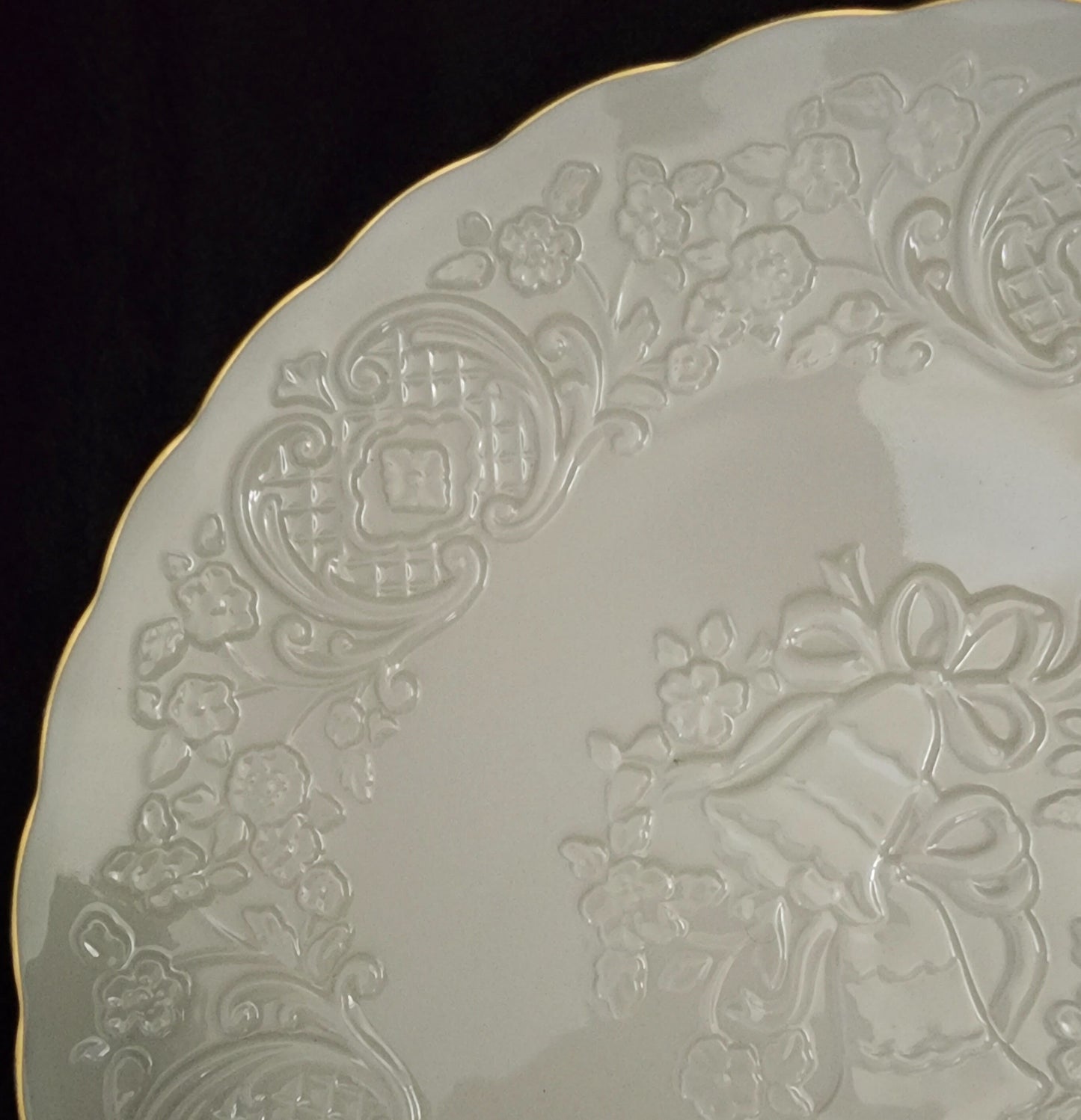 Lenox China Wedding Promises Marriage Embossed Round Cream Plate/Platter 12.5"D w/Gold Trim - Timeless Treasures Emporium1