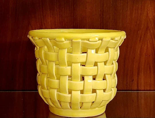 Rare Heavy White Porcelain Lattice Weave Woven Ceramic Decorative Fruit / Bread Bowl Basket/Plant Holder, 7" ROUND - Timeless Treasures Emporium1