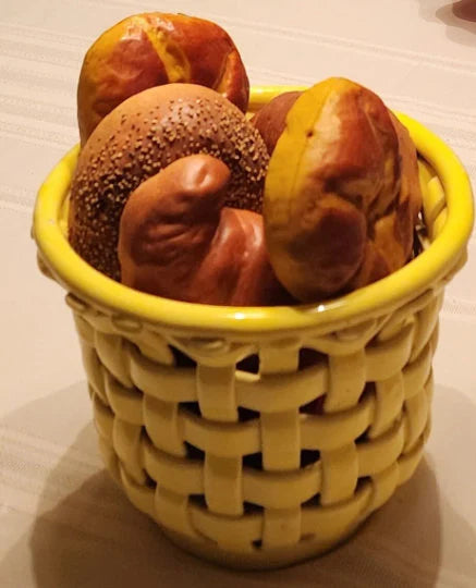 Rare Heavy White Porcelain Lattice Weave Woven Ceramic Decorative Fruit / Bread Bowl Basket/Plant Holder, 7" ROUND - Timeless Treasures Emporium1