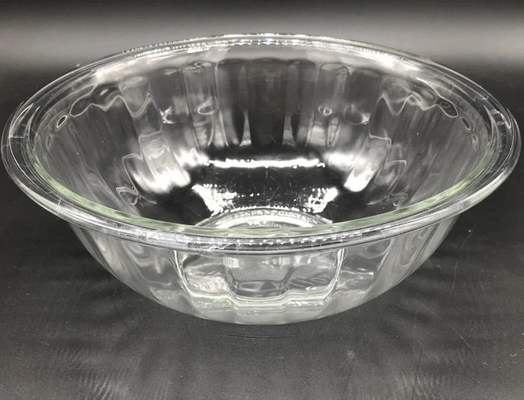 Pyrex Vintage Clear Ribbed / Sculpted Glass Nesting Mixing Bowl - #325 - 2.5 Qt.