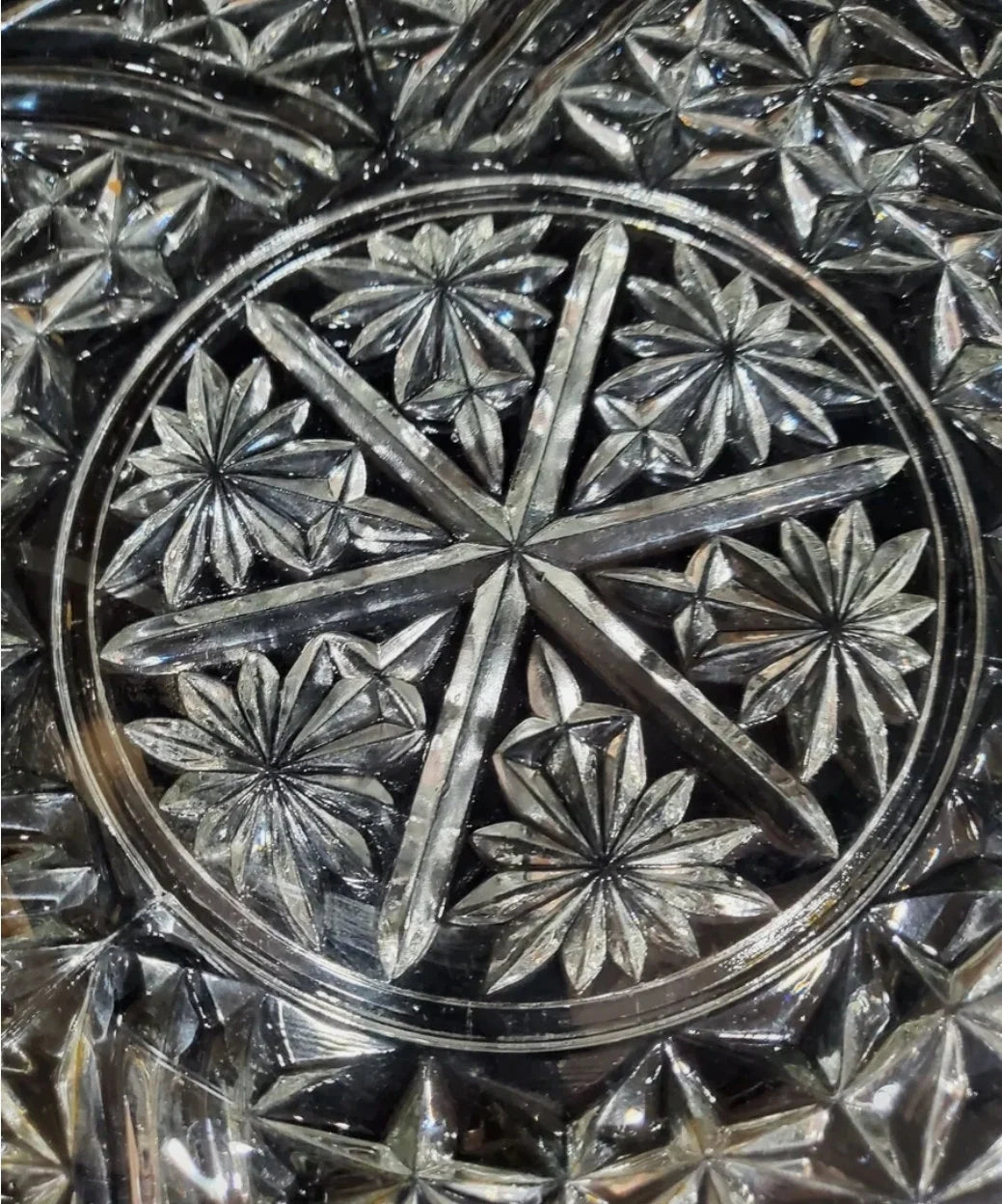 Vintage. Anchor Hocking Early American Pressed Glass Round Stars and Bars Torte Cake Plate Serving Platter 12.5" - Timeless Treasures Emporium1