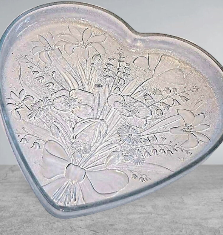 Vintage Crystalia Corporation Clear Glass Crystal Heart-Shaped Bouquet Platter, Large 13" x 12" Embossed Serving Platter