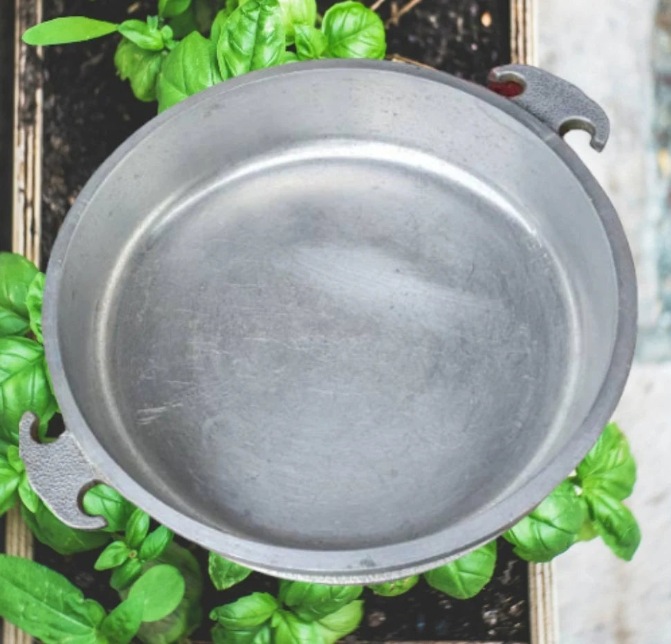 Vintage Guardian Service Cookware Hammered Round Aluminum Saucepan / Pot 10.5" w/o Lid D x 2 1/2" H - Timeless Treasures Emporium1