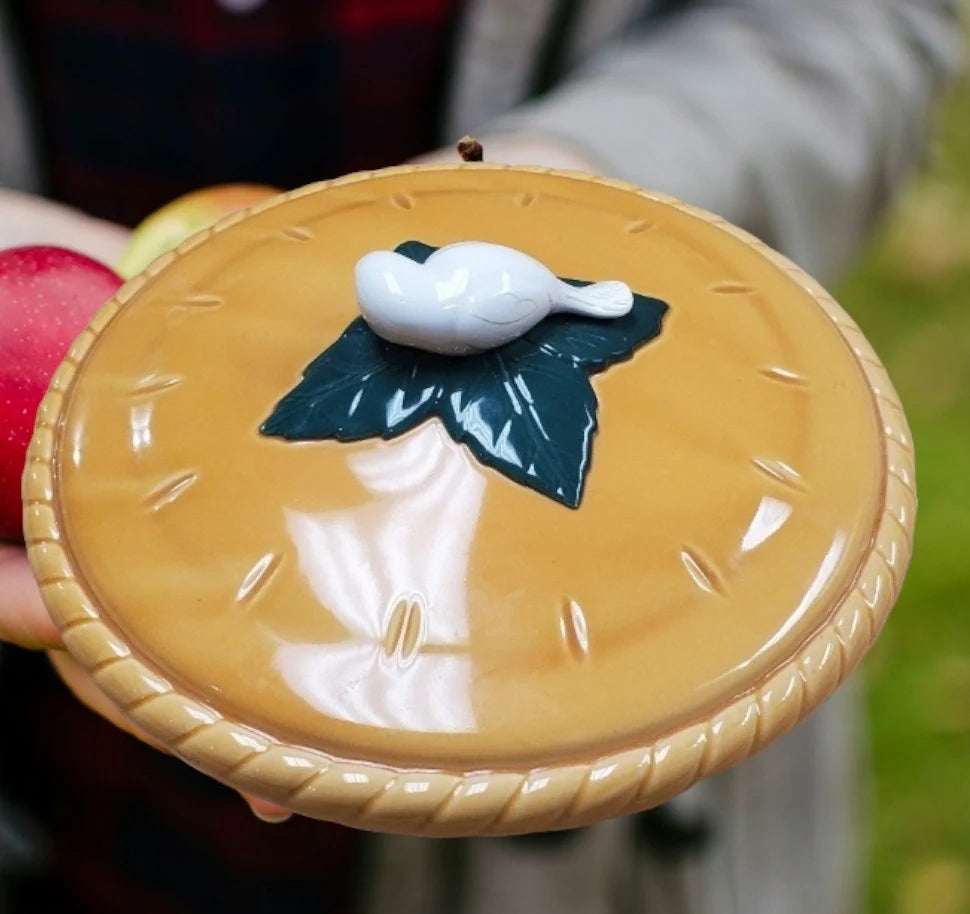 Vintage Thanksgiving Covered Ceramic Apple Pie Plate Keeper W/Bird (Dove) Handle Lid Large HTF ~ RARE ~ 11" - Timeless Treasures Emporium1