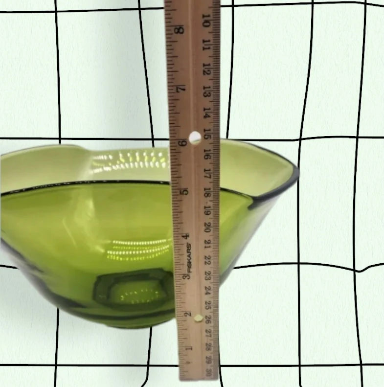 Vintage Avocado Green Glass Scalloped/Flared Triangular Shaped Anchor Hocking Wavy Rim Serving Bowl ~ 10 1/4"