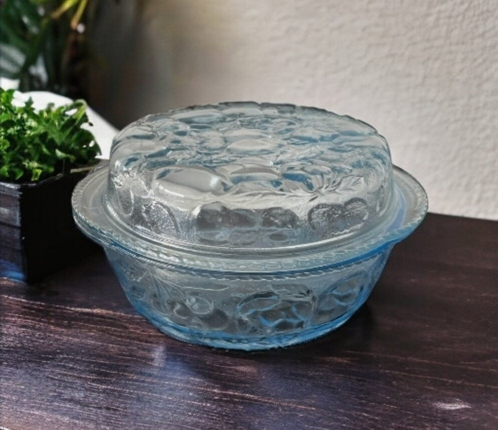 Libbey 3-Qt Orchard Fruit Blue Casserole with Pie Plate with Lid - Timeless Treasures Emporium1
