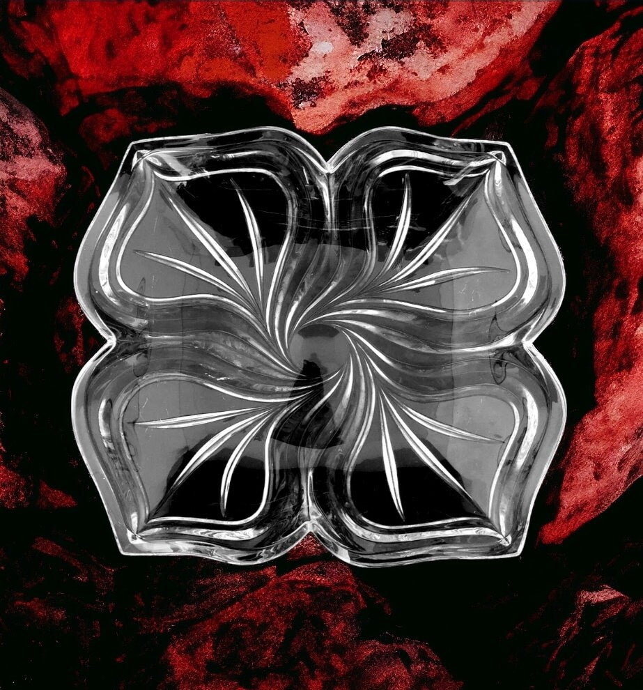 Heavy Block Mikasa Silhouette Serving Bowl Platter Square Curved Crystal Glass Bowl Candy/Nuts Dish Centerpiece Flower Floral ~ 11.5" - Timeless Treasures Emporium1