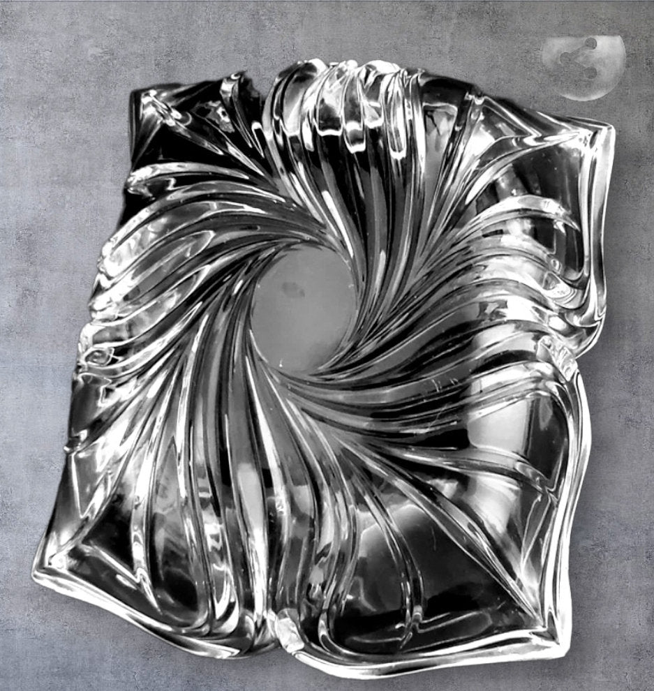 Heavy Block Mikasa Silhouette Serving Bowl Platter Square Curved Crystal Glass Bowl Candy/Nuts Dish Centerpiece Flower Floral ~ 11.5" - Timeless Treasures Emporium1