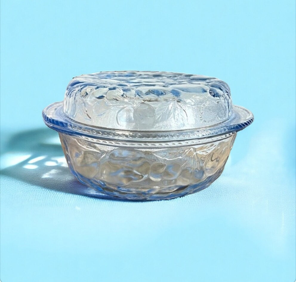 Libbey 3-Qt Orchard Fruit Blue Casserole with Pie Plate with Lid - Timeless Treasures Emporium1