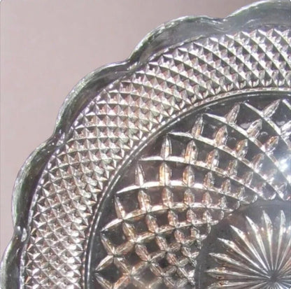 Anchor Hocking Wexford Torte Diamond Cut Clear Glass Cake/Sandwich/Plate/Tray Serving Platter w/Sunburst Pattern and Cupped Scalloped Edge - Timeless Treasures Emporium1
