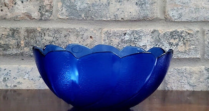 Arcoroc Cobalt Swirl Bowl Console or Centerpiece Scalloped Edge Textured Glass - Timeless Treasures Emporium1