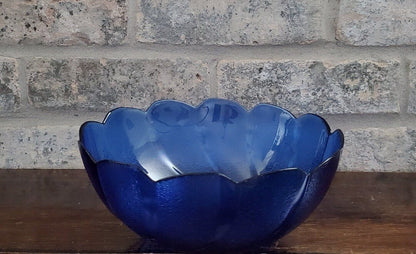 Arcoroc Cobalt Swirl Bowl Console or Centerpiece Scalloped Edge Textured Glass - Timeless Treasures Emporium1