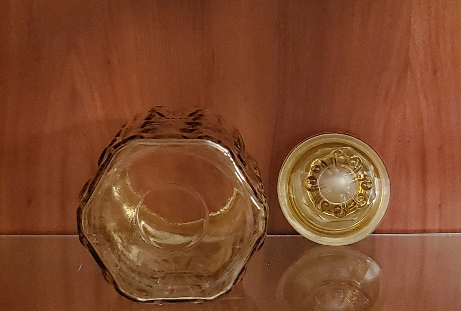 Beautiful L.E. Smith Atterbury Amber Depression Scroll Glass Retro Kitchen Canister Canister - Timeless Treasures Emporium1