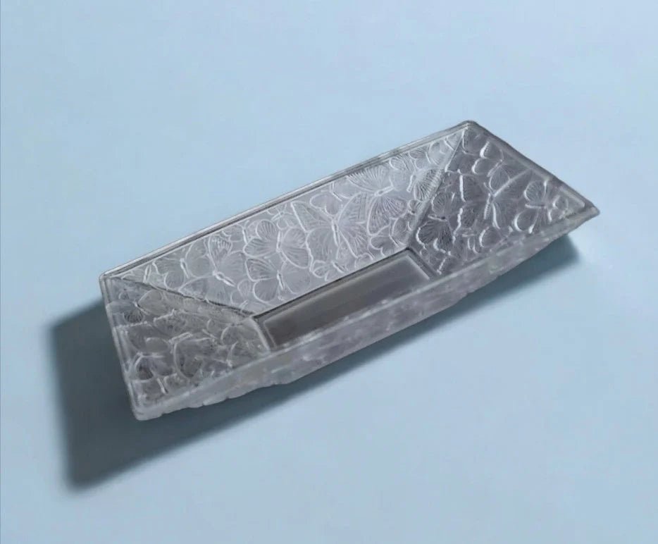 Beautiful Vintage Decorative Weil Clear Frosted Rectangular Embossed Butterfly Serving Bowl Centerpiece Dish ~ 14" - Timeless Treasures Emporium1