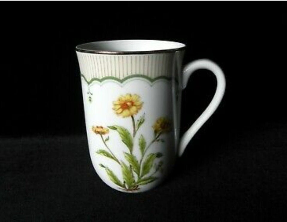 Corn Marigold Botanical 4" Cups (4) by Georges Briard Victorian Gardens - Timeless Treasures Emporium1