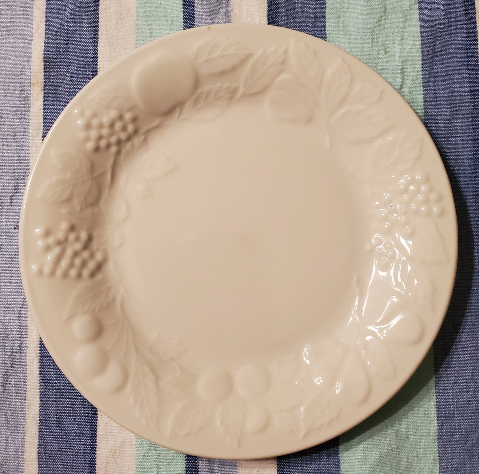Embossed Fruit Salad/Dessert Plates (2) by Gibson Homes 7 3/4 Inches (Preowned) - Timeless Treasures  Emporium1
