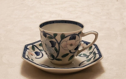 Porcelain Cup & Saucer Set of Four (4) by Maebata: RARE