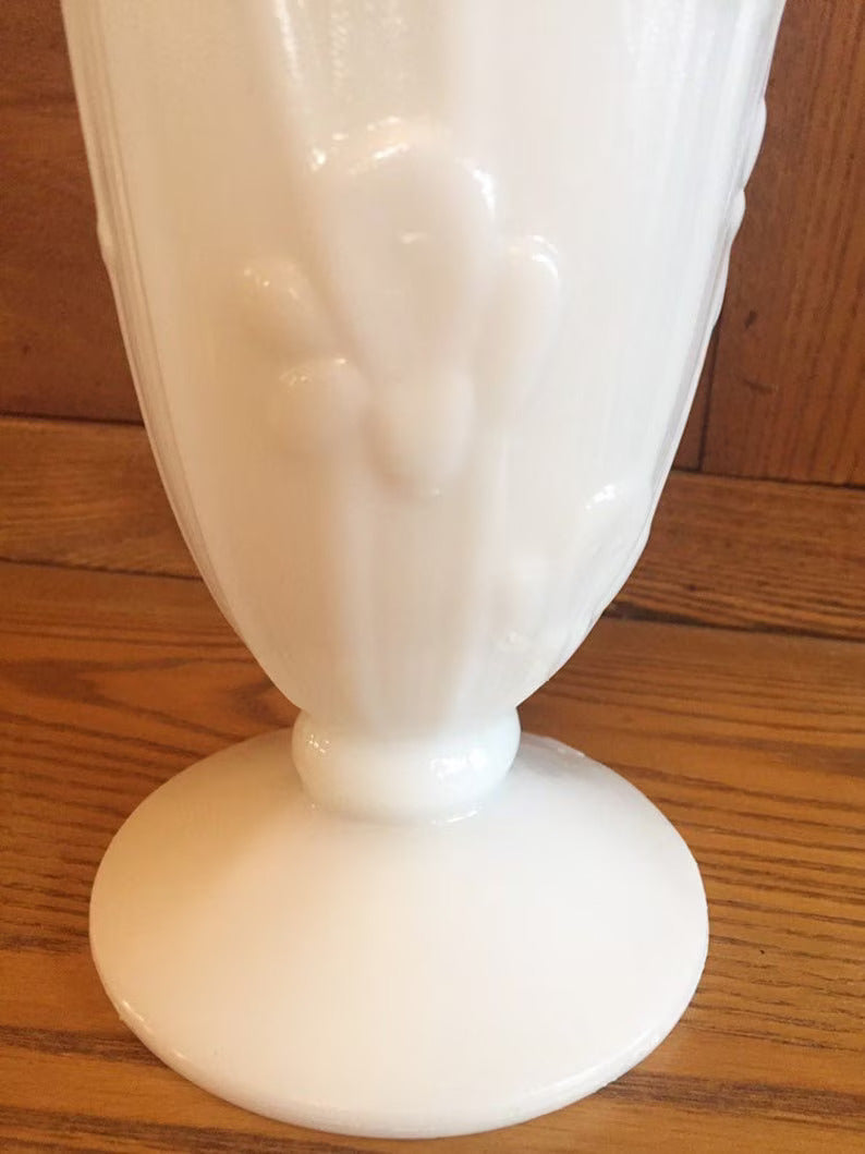 Jeanette Glass Vintage Milk Glass Flower Vase Iris and Herringbone 9 inch - Timeless Treasures  Emporium1